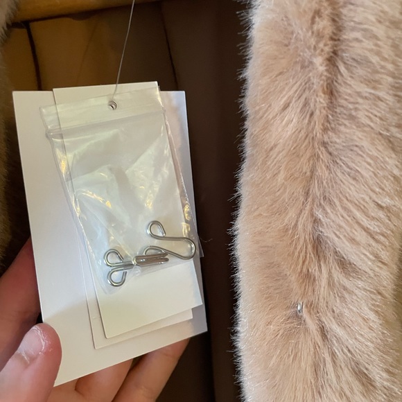 NWT!! Magaschoni Women Camel Faux Fur Coat size S - Picture 14 of 14